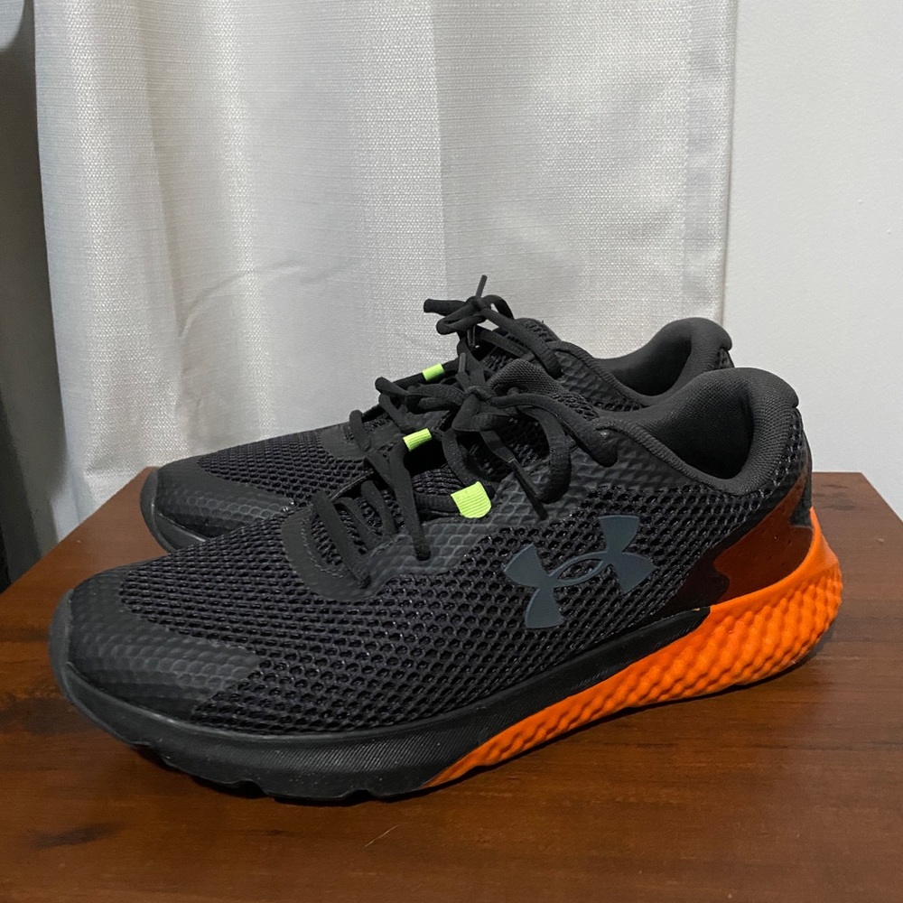 Under Armor Sneakers